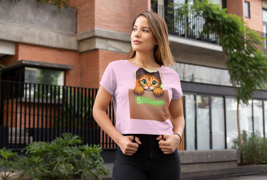 Cute Cat-Themed Cropped T-Shirt for Cat Lovers, Perfect for Casual Wear, Birthday Gifts, Animal Lovers, Cozy Vibe