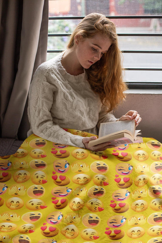 Soft Emoji Sherpa Fleece Throw Blanket: Cozy Plush Decor for Kids, Teens & Dorm Rooms